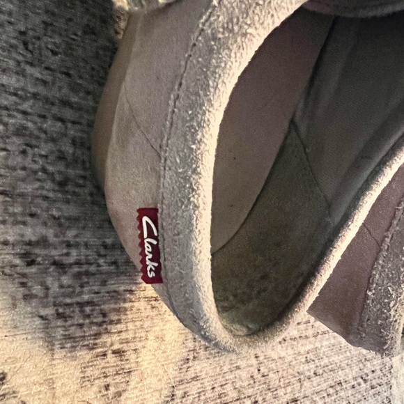 Clarks Clogs - Picture 2 of 3